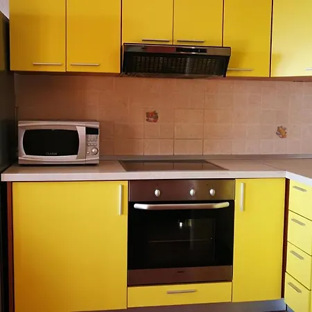Apartment With A Parking Space Mali Rat